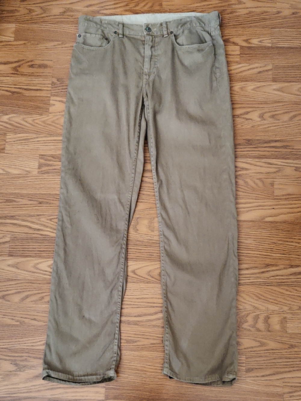 Polo Ralph Lauren Straight Fit Khaki Pants (Jeans Style)
